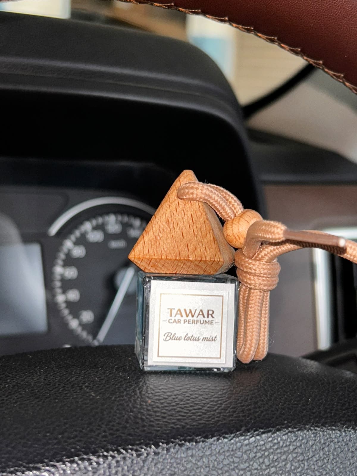Blue Lotus Mist Hanging Perfume 2