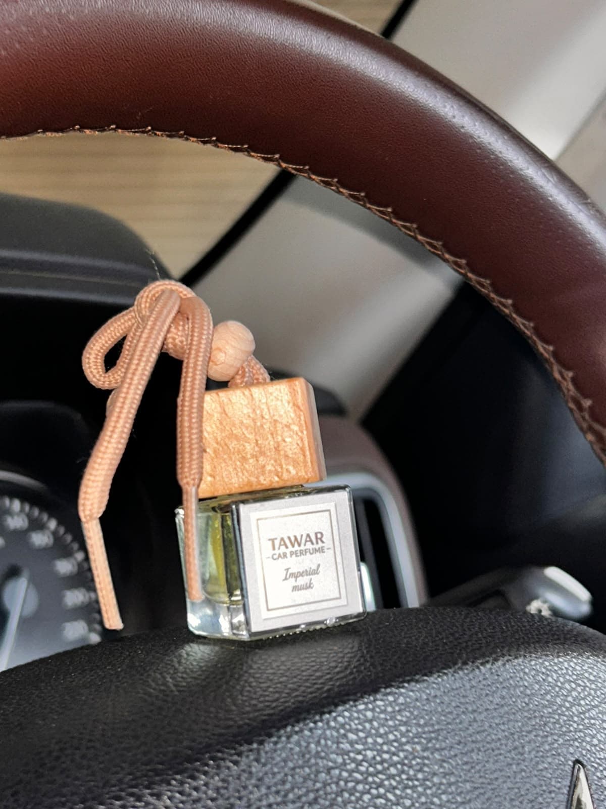 Imperial Musk Hanging Perfume 2